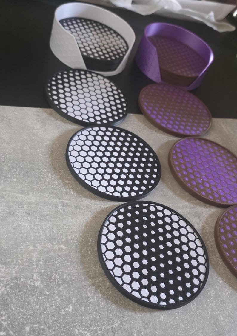 3D-gedruckte Untersetzer mit Wabenmuster – Produktansicht 7